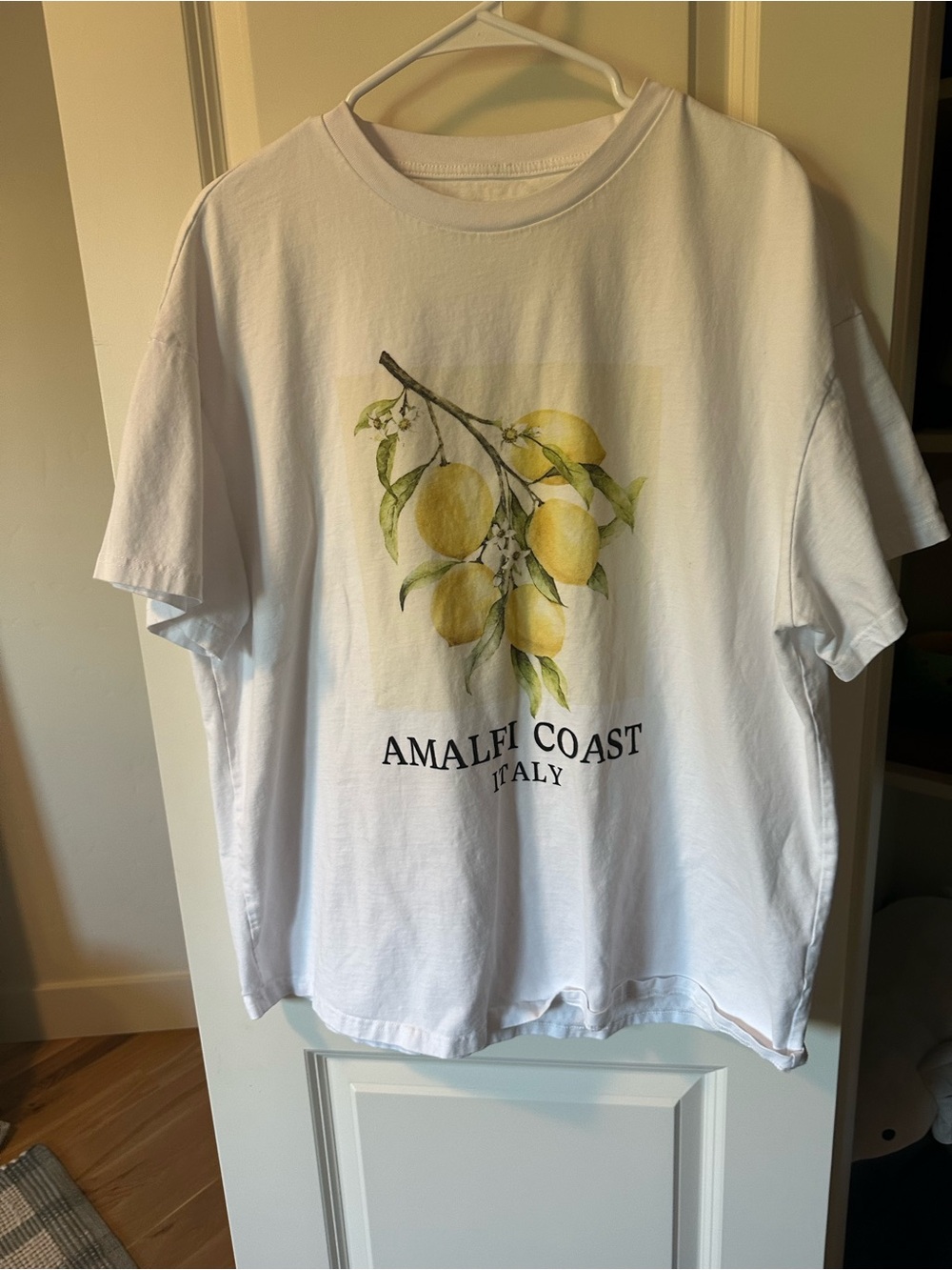 Amalfi Coast Italy White T-Shirt with Lemon Graphic